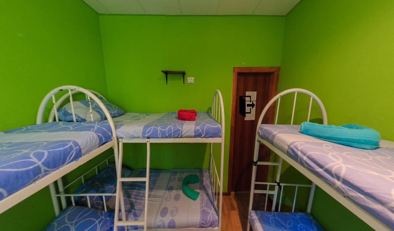 Yourhostel Svyatoshino เคียฟ ภายนอก รูปภาพ