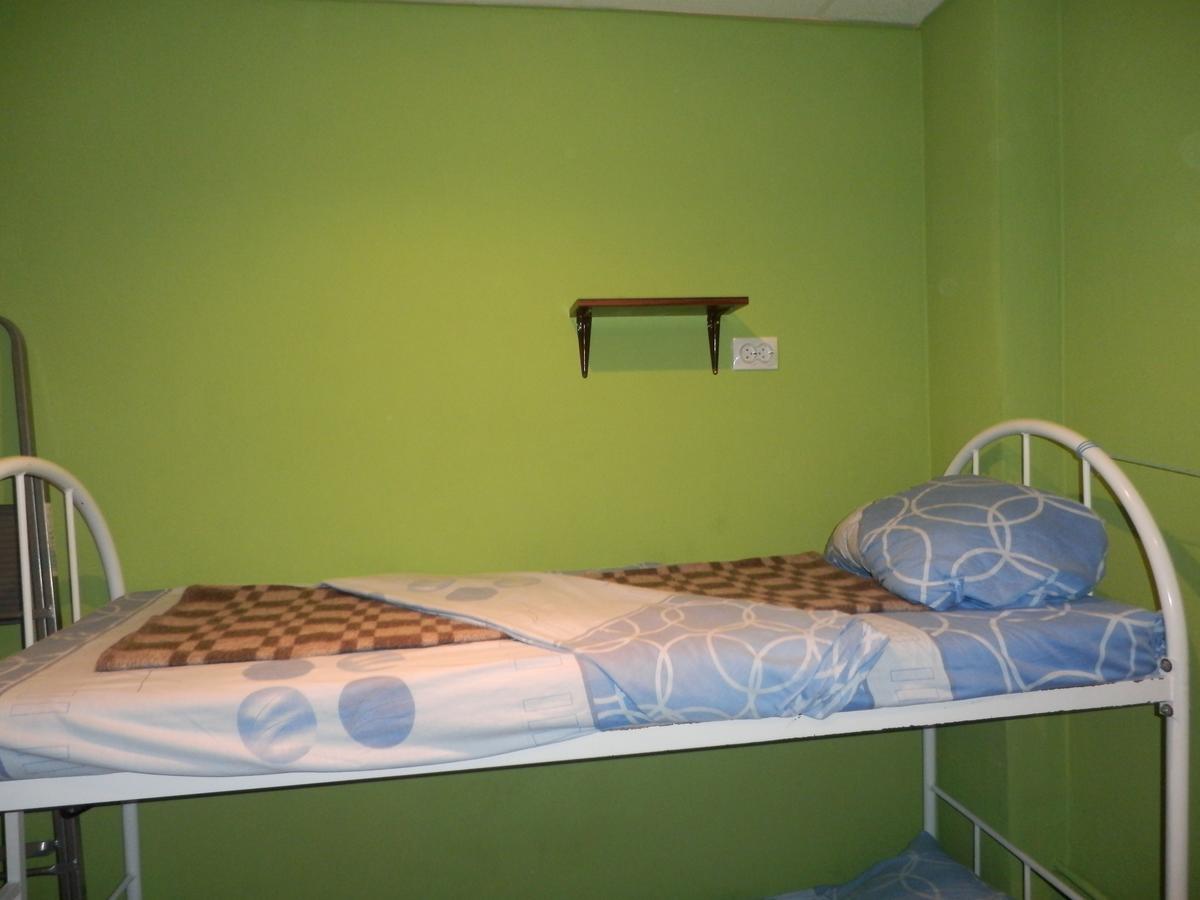 Yourhostel Svyatoshino เคียฟ ภายนอก รูปภาพ